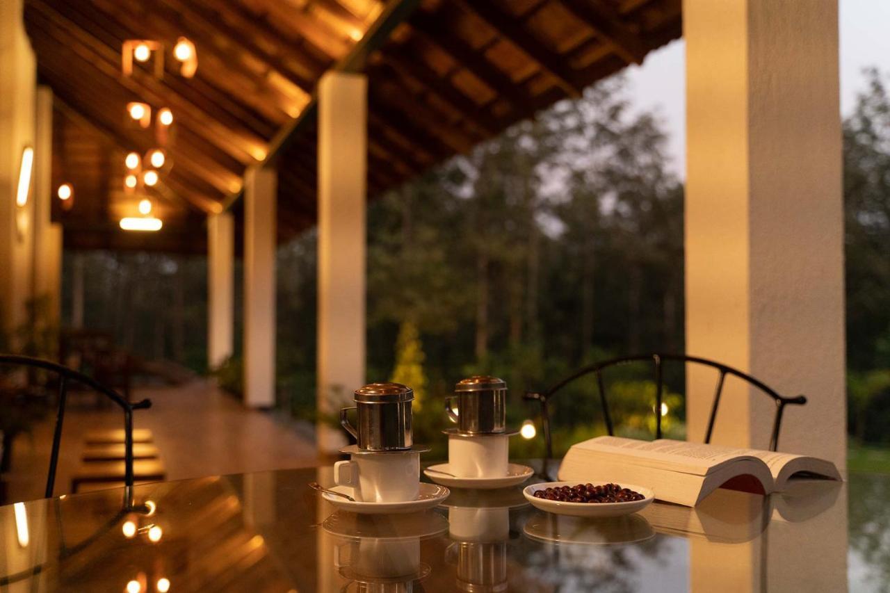 Stayvista At Cedar - Strelitzia 2Bhk With Breakfast And Jacuzzi Chikmagalur Bagian luar foto
