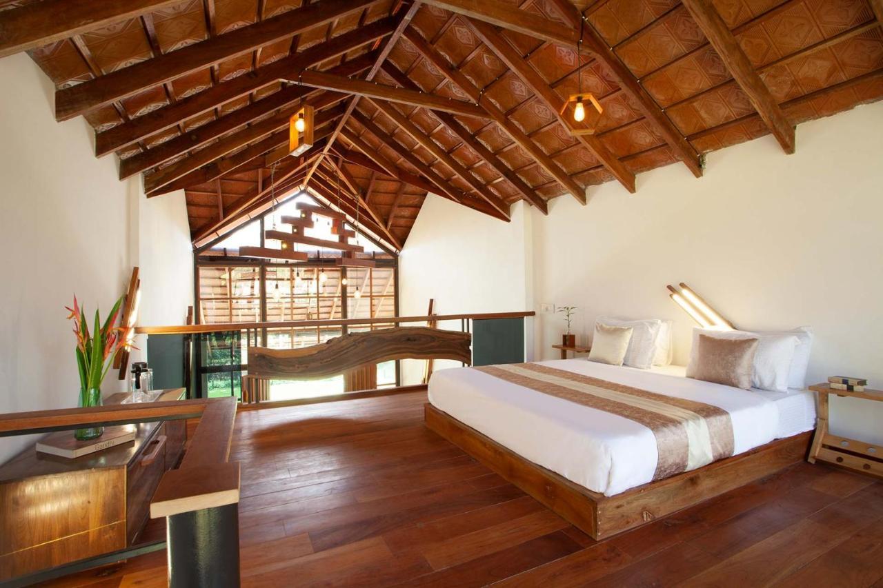 Stayvista At Cedar - Strelitzia 2Bhk With Breakfast And Jacuzzi Chikmagalur Bagian luar foto